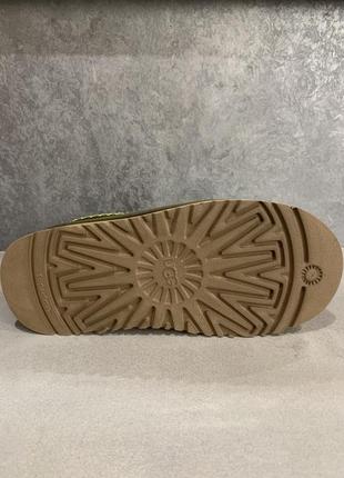 Трендові жіночі угги на платформі ugg tazz slipper platform burnt olive оливкові9 фото