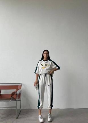 Спортивный женский набор nike футболка + штаны8 фото