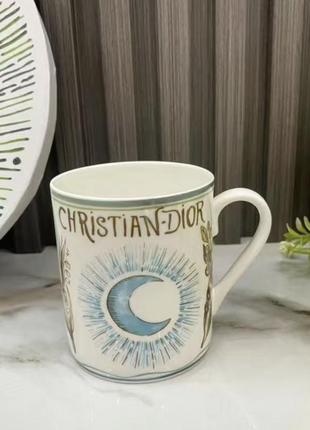 Чашки у стилі christian dior