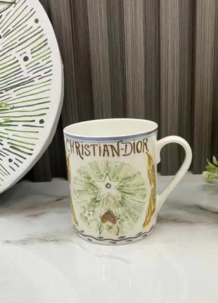 Чашки у стилі christian dior