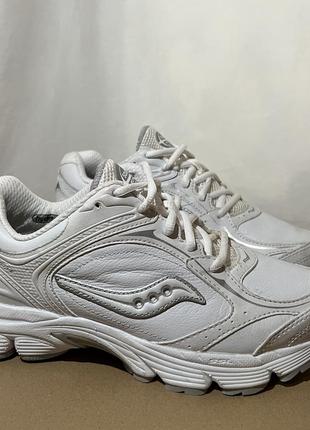 Кроссовки saucony