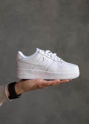 Трендовые классические женские кроссовки nike air force 1 low white premium белые