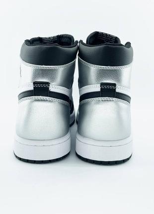 Nike air jordan 1 retro high tokyo bio hack nike air jordan 1 retro high silver toe8 фото