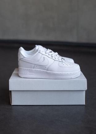 Женские кроссовки белые nike air force 1 low white