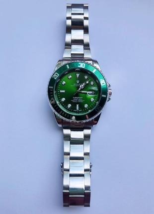 Часы мужские стального цвета с зеленым циферблатом