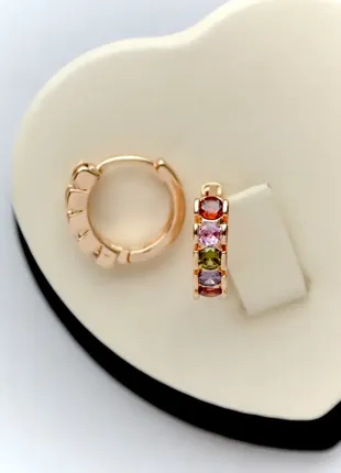 Серьги-кольца с разноцветными цирконами xuping m&amp;l. (медицинское золото)