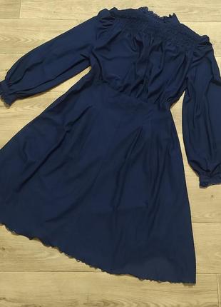 Синя нарядна сукня міді з оборками рюшами