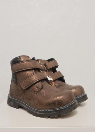 Нові коричневі черевики дитячі утеплені. унісекс2 фото