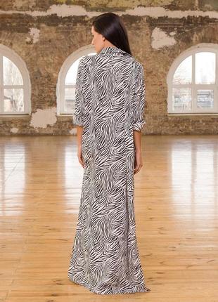 Черно-белое принтованное платье-туника с длиной в пол, размер m3 фото