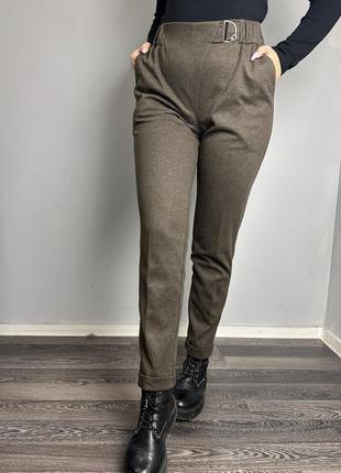 Жіночі теплі брюки коричневі завужені до низу modna kazka mkjl1131013-52 фото