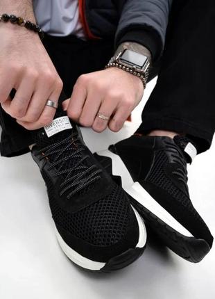 Черные текстильные кроссовки с вставками, размер 44