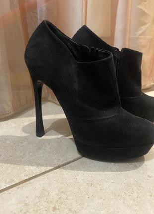 Ботильйони yves saint laurent