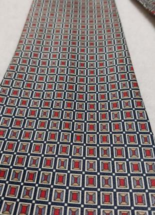 Качественный стильный шелковый галстук