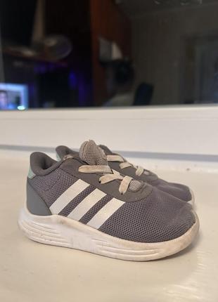 Кросівки adidas