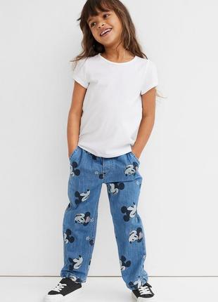 1-2/2-3/3-4 р h&m новые фирменные джинсы джинсовые джоггеры с принтом микки маус mickey mouse