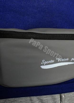 Сумка sport bag для бега и занятий спортом, водонепроницаемая бананка, с выходом для наушников3 фото