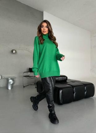 Зеленый удлиненный свитер5 фото