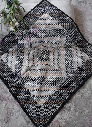 Винтажный платок в анамалистический принт горошек (70 см на 66 см)3 фото