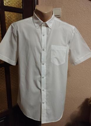 Рубашка тенниска,белая,человечья,размер м (96-101см объем) от bhs
