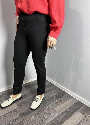 Женские классические брюки прямые черные на флисе большого размера modna kazka mkjl10010-277 фото