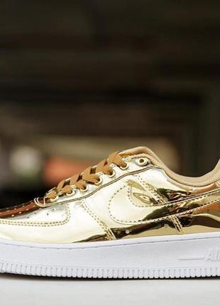 Жіночі кросівки nike air force 1 gold white