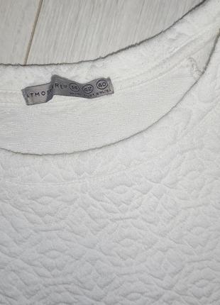 Белоснежный свитшот, кофта atmosphere из фактурной ткани5 фото