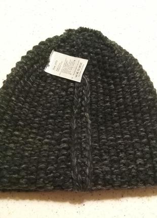 Теплая женская шапка
helly hansen chill knit beanie 625 black6 фото