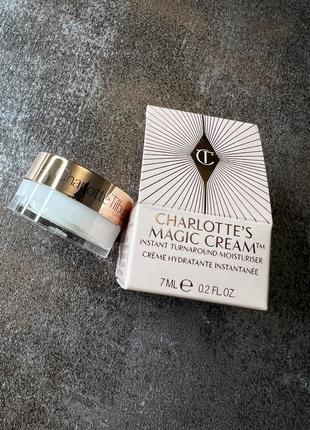 Увлажняющий крем charlotte's magic cream иnstant turnaround moisturizer - charlotte tilbury