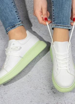 Стильные белые кроссовки кеды криперы на салатной зеленой подошве2 фото