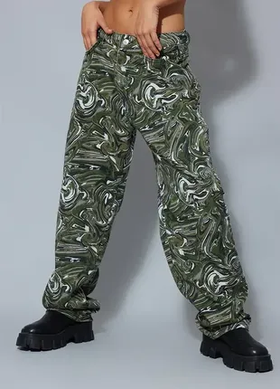 Мешковатые джинсы-бойфренды с мульти принтом, s1 фото