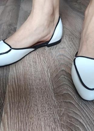 Новые белые офисные кожаные летние женские туфли балетки 39р.8 фото
