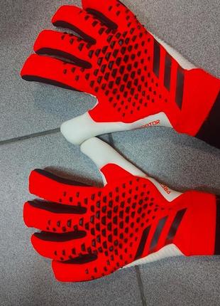 Вратарские перчатки adidas predator pro promo fingersave раз 101 фото