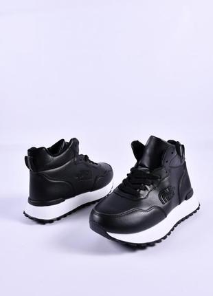 Кроссовки женские зимние на меху