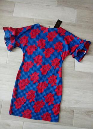 Платье короткое в цветы3 фото