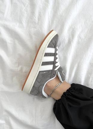 Женские кроссовки adidas voloomix