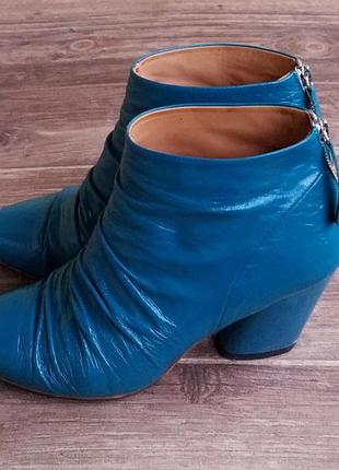 Казаки halmanera janet. размер 40.