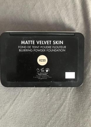 Тональна пудра make up for ever matte velvet skin тон r 220 / make up for ever r2202 фото
