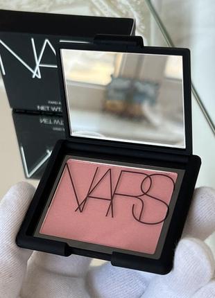 Румяна nars