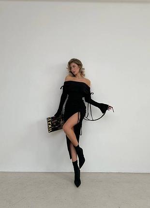Трендовое асимметричное платье с завязками