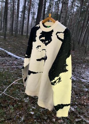 Стильный свитер