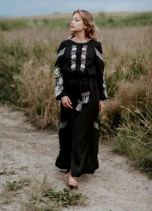 4529д розкішна  чорна лляна вишиванка вишита сукня в стилі бохо2 фото