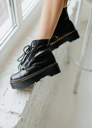 Жіночі черевики чорні dr.martens jadon black zip2 фото