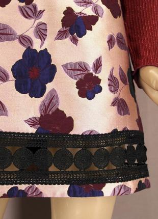 Красивейшая жаккардовая юбка "glamorous" с цветочным принтом. размер s.6 фото