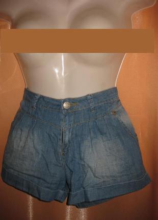 Удобные короткие джинсовые шорты с карманами по бокам и сзади размер 38 мк элька impressionen км19153 фото