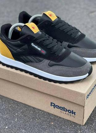 Чоловічі кросівки чорні з жовтим reebok