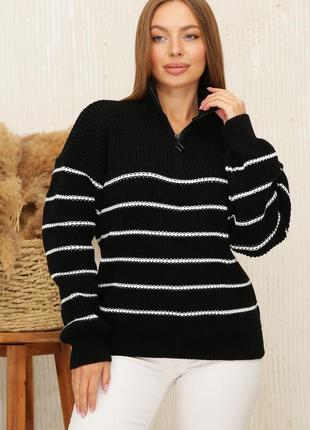Жіночий в'язаний светр оверсайз з коміром-стійкою на блискавці. модель 232 чорний