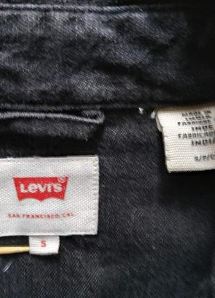 Рубашка джинсовая levi's чёрно цвета размер s, состояние отличное4 фото