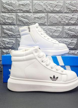 Женские кроссовки adidas белые высокие3 фото