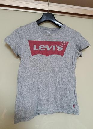 Футболка levis