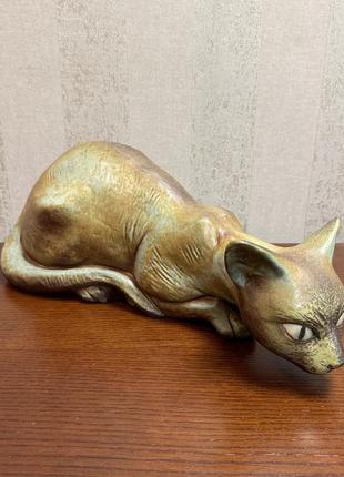 Фарфоровая статуэтка lladro «кошка».